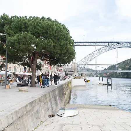 Merc Ribeira's Up Place Apartment