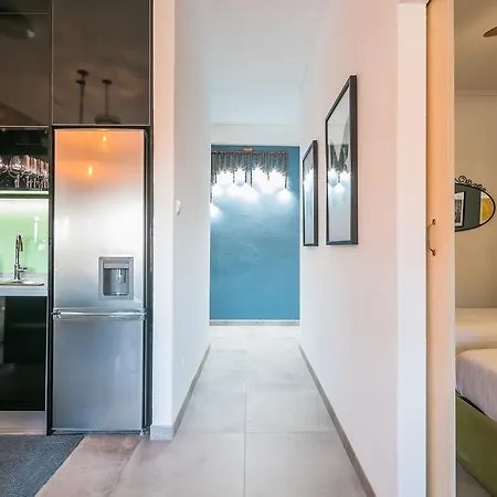 Merc Ribeira's Up Place Apartment